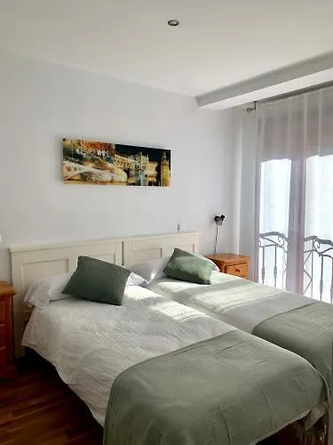 Laureles De Apartment Novales