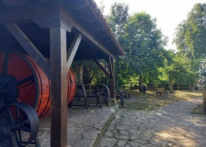 Laureles De * Novales