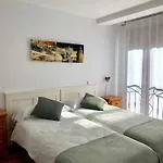 Laureles De Apartment Novales